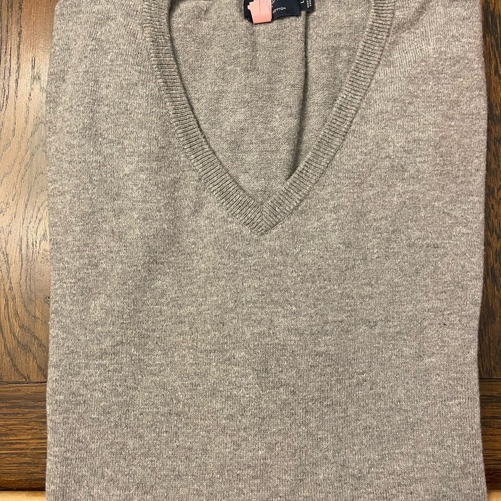 Gray V-neck long sleeve cotton jcrew sweater